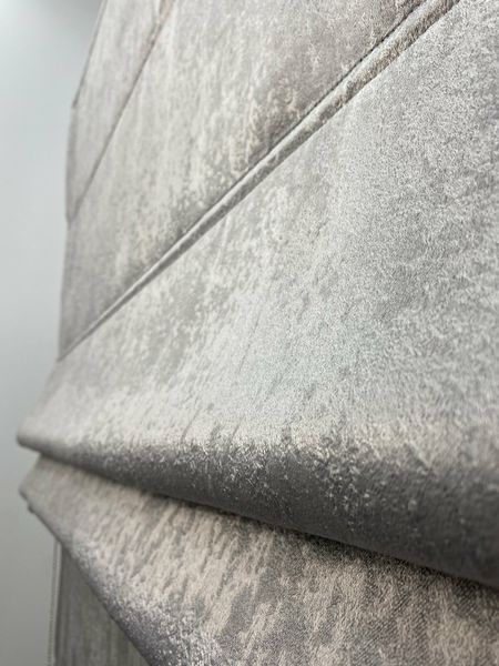 Фактурный стальной софт-люкс в сочетании с мраморным тюлем RM5 фото